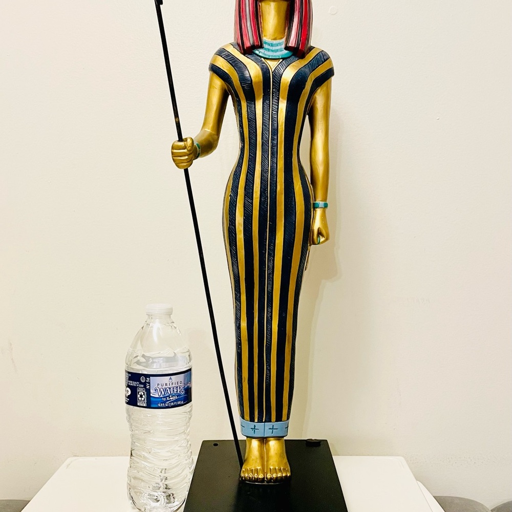 Egypt statue